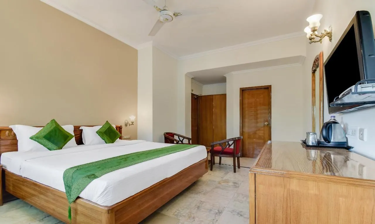 Treebo Trend Saffron Hotel Chandigarh India