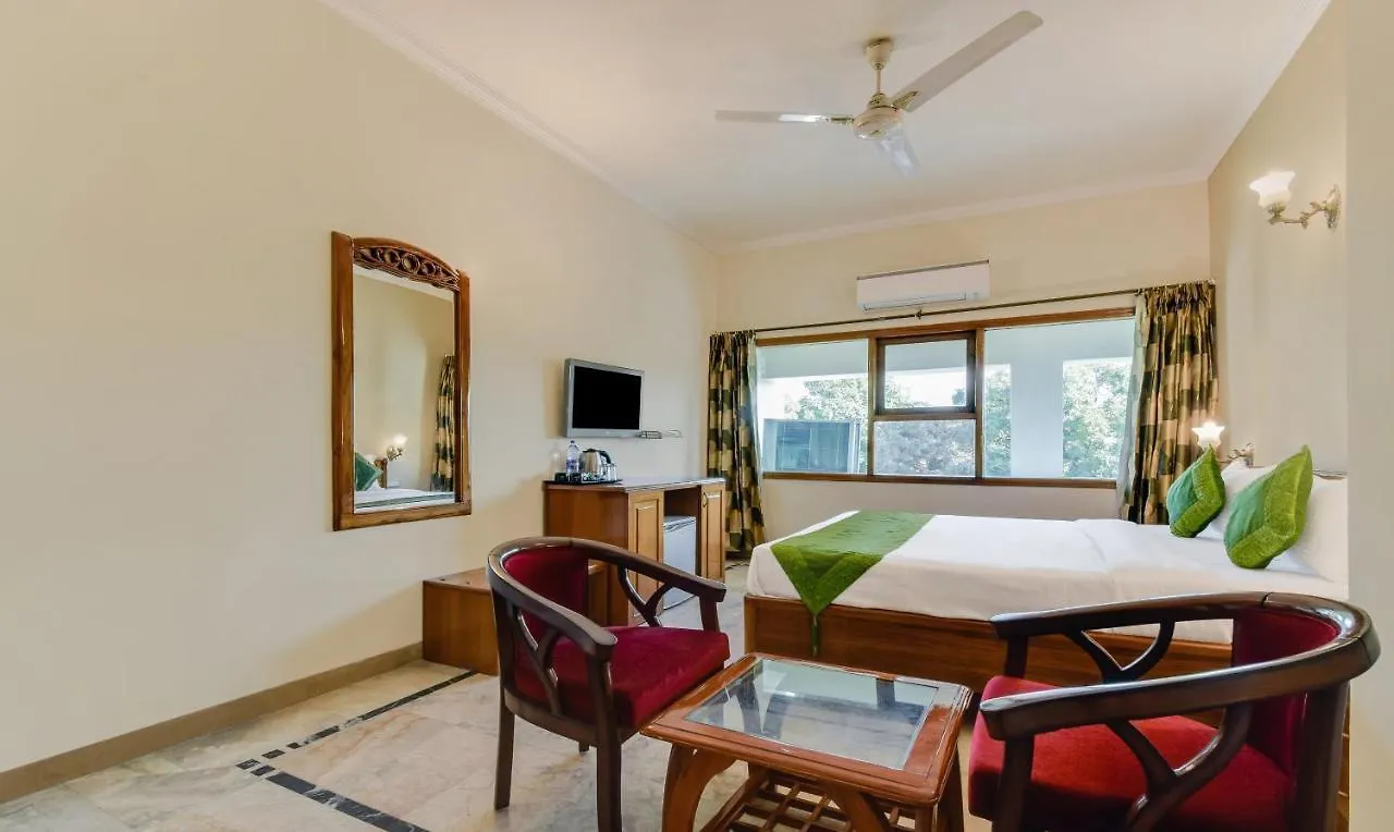 ***  Treebo Trend Saffron Hotel Chandigarh India