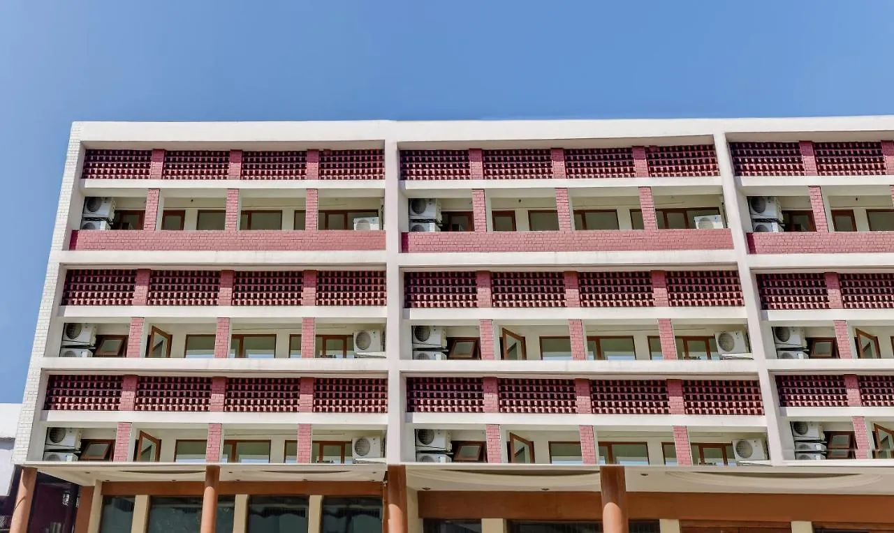 Treebo Trend Saffron Hotel Chandigarh